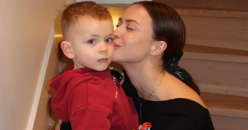 "Любов - це готувати разом": Маремуха з 3-річним сином показала рецепт лінивих вареників. Відео