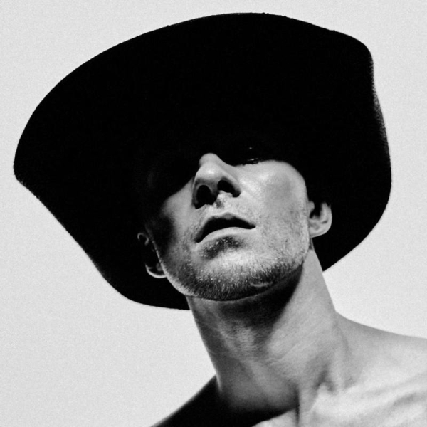 Макс Барських розповів про зраду, прозріння й рух уперед