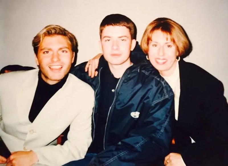 EL Кравчук показал архивное фото с молодым Данилко: как они выглядели