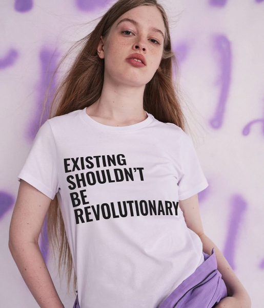 Трансгендерна дочка Маска з 12-метровою косою дебютувала в модному кампейні