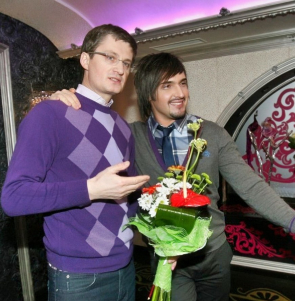 Від фаната Руслани і переможця "Шансу" до військового і краша зумерів: як змінювався Віталій Козловський. Фото