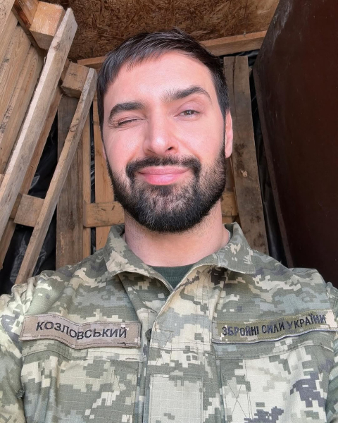 Від фаната Руслани і переможця "Шансу" до військового і краша зумерів: як змінювався Віталій Козловський. Фото