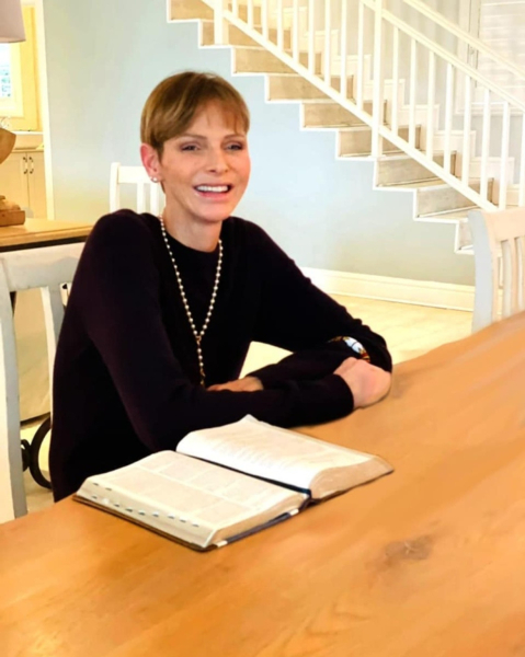 Від професійної плавчині до княгині Монако: як змінювався стиль княгині Шарлін. ФОТО