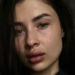 Слёзы вместо успеха: жена Сасанчина призналась, что новая профессия едва не сломала её