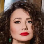 «Моё солнце»: Елена Мозговая растрогала сеть поздравлением мужа с 42-летием
