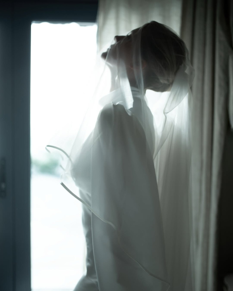 "Це був чудовий день": KOLA привітала чоловіка з річницею шлюбу та показала їхні весільні фото