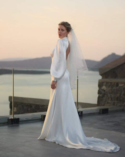 "Це був чудовий день": KOLA привітала чоловіка з річницею шлюбу та показала їхні весільні фото