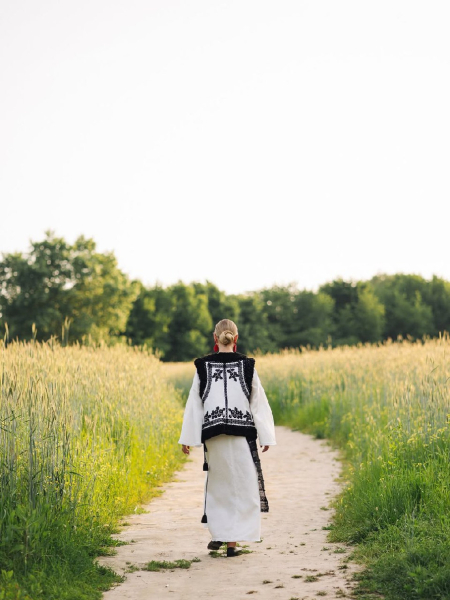 Дружина Павліка з нагоди 31-річчя показалася в ефектному етнообразі та розказала про головний подарунок