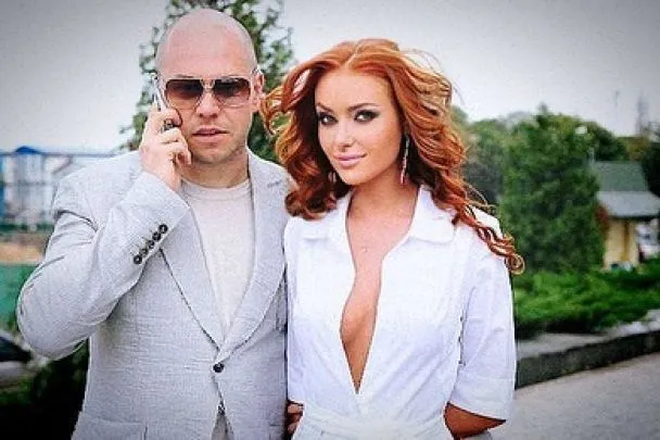 Где сейчас Слава Каминская, которая наделала шума фото с якобы Януковичем