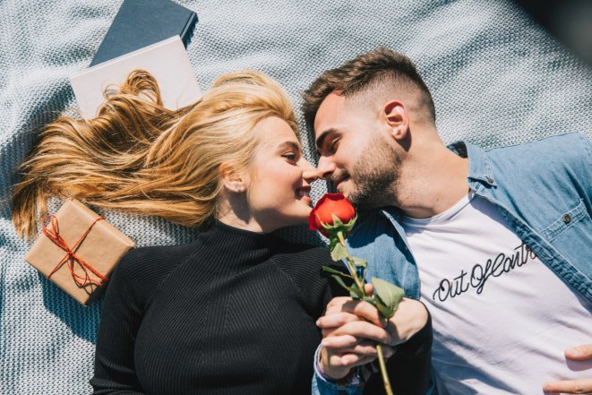 От "ты прекрасна" до "ты больше, чем мечта!": лучшие комплименты, которые хотят услышать девушки