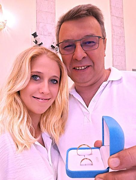 Продюсер Александр Ягольник во второй раз женился и рассказал о своей избраннице