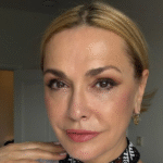 «42 и без фотошопа»: Ольга Сумская поделилась архивной фотосессией, которая до сих пор впечатляет