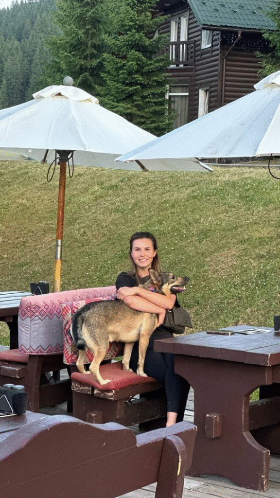 Карпаты, любовь и пёсики: звезда «Лиги смеха» Константиновский рассекретил медовый месяц