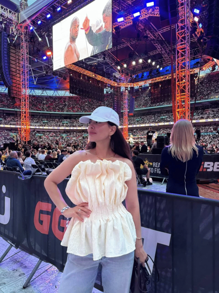 Рамина Эсхакзай готовится к свадьбе: фанаты заметили обручальное кольцо на фото