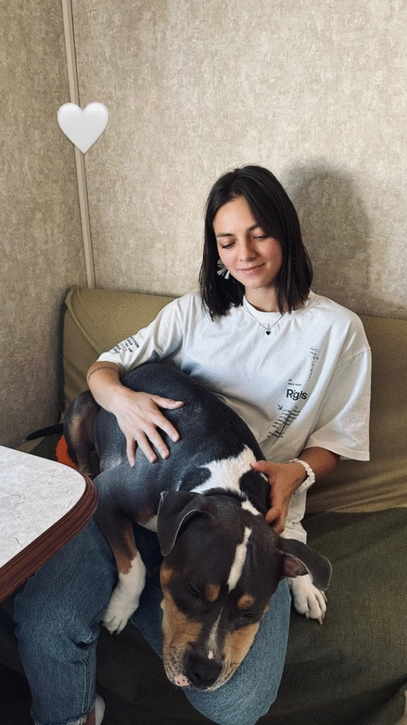 Кольцо исчезло: жена Темляка подает сигнал о разрыве после громких обвинений