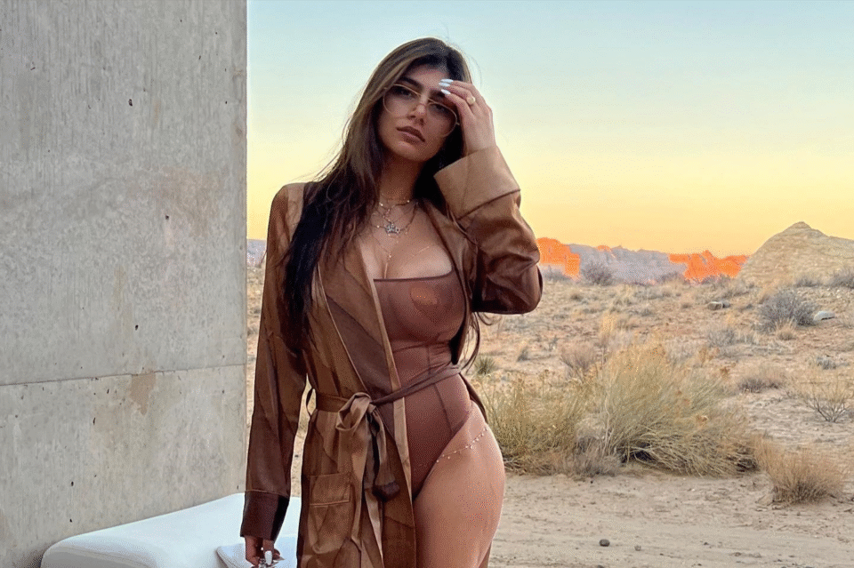 Mia Khalifa: биография, карьера, модель OnlyFans, размер груди, рост и вес 