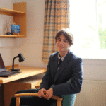 Украинец Максим Гавриленко продал Minecraft сервер и купил дом для матери: как школьник из Украины заработал на жилье