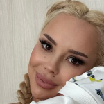 СолоХа стала мамой в третий раз: певица показала своего новорожденного сына