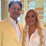 Мохаммад Захур рассказал, почему продолжает жить с Камалией после развода