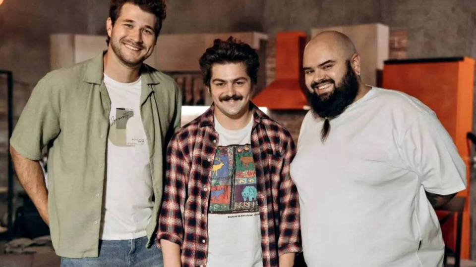 Жизнь на троих 1 сезон 4 серия: где смотреть онлайн и что будет в новой серии