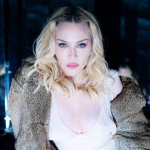 Мадонна пошутила над слухами о свадьбе с молодым футболистом и поставила точку в спекуляциях