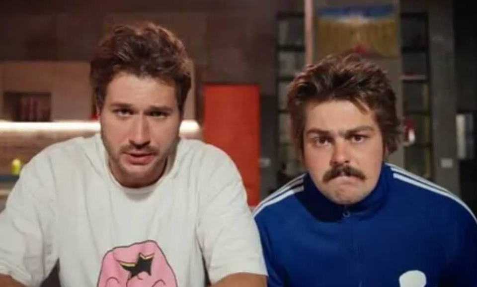 Сериал «Жизнь на троих» 5 серия 1 сезона: когда и где смотреть онлайн