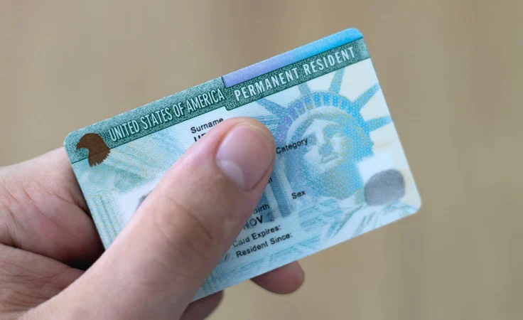 США приостанавливают лотерею Green Card после стрельбы в Brown University