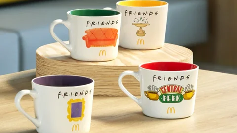 Френдз Меню в McDonald's Украины: чашки из сериала «Друзья», цены и важный нюанс