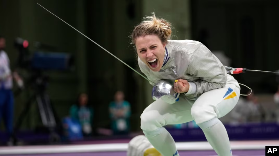 Ольга Харлан объявила о беременности первенцем и показала реакцию жениха