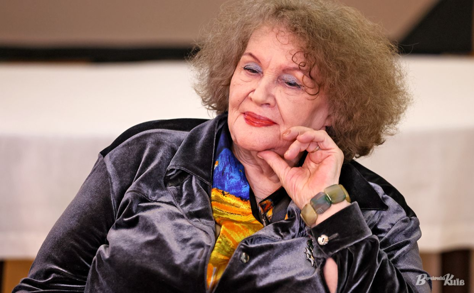 В Украине запустили флешмоб к 96-летию Лины Костенко: как присоединиться