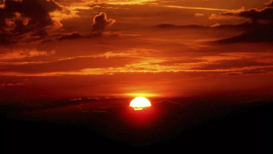 Магнитные бури в мае 2026: опасные даты, влияние на здоровье и как защититься