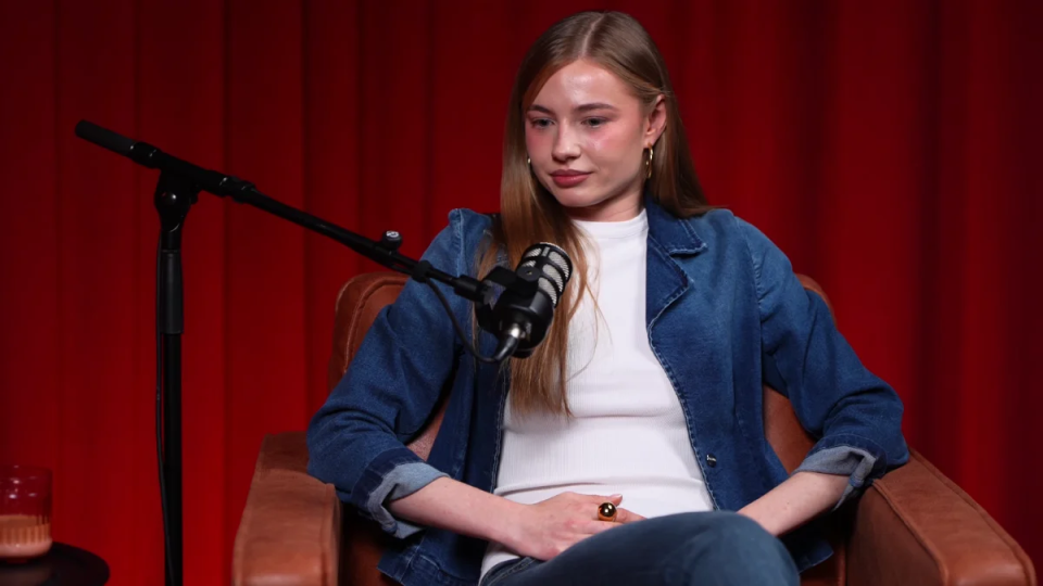 Интервью Лизы Василенко: война в Москве, побег из России и скандальные заявления