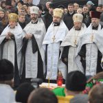 Священники під час поминального молебня, Дмитрівська субота