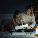відключення світла з маленькою дитиною