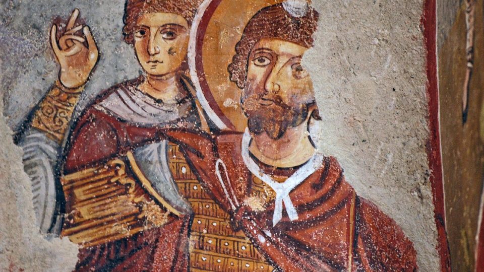Сотник Лонгин біля розп’яття на візантійській фресці церкви Елмали в Каппадокії