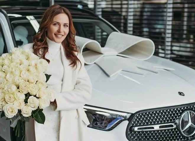 Денисенко відповіла на критику ексдружини Павліка за &laquo;хизування&raquo; новим авто