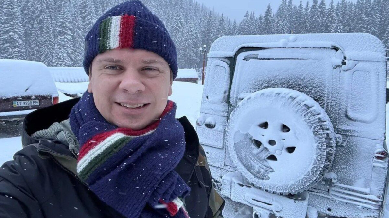 Дмитрий Комаров снова начал выпускать "Мир наизнанку" на русском языке