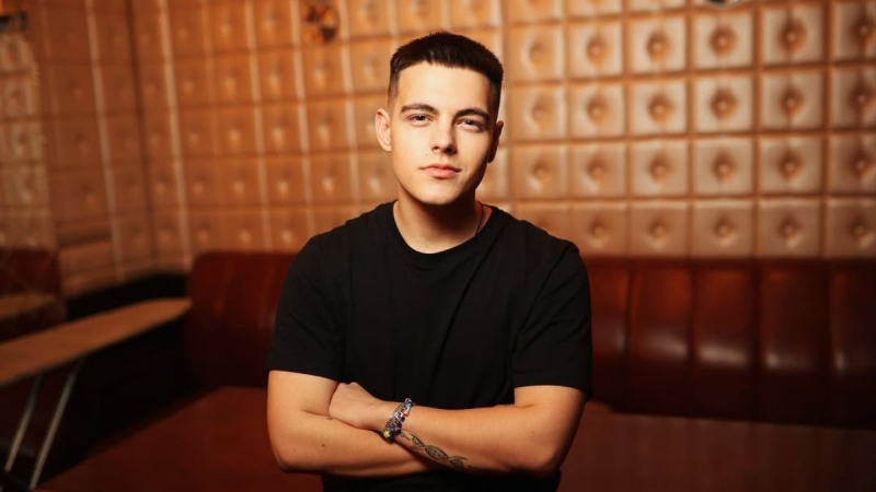 Дмитрий Волканов, которому приписывали роман с Данилко, впервые показался с возлюбленной