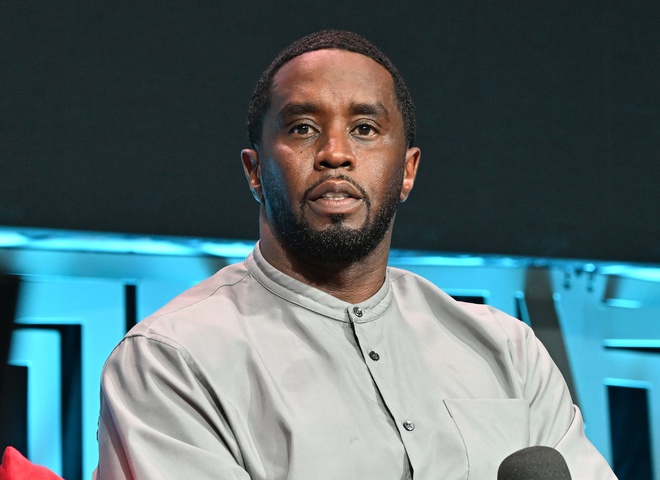Доньки P. Diddy вийшли із зали суду після брудних подробиць його вечірок