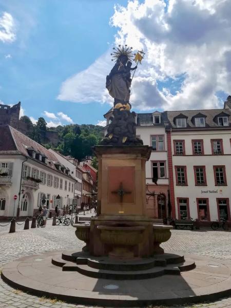 Гайдельберг: романтическая жемчужина Германии с винной бочкой и старейшим университетом