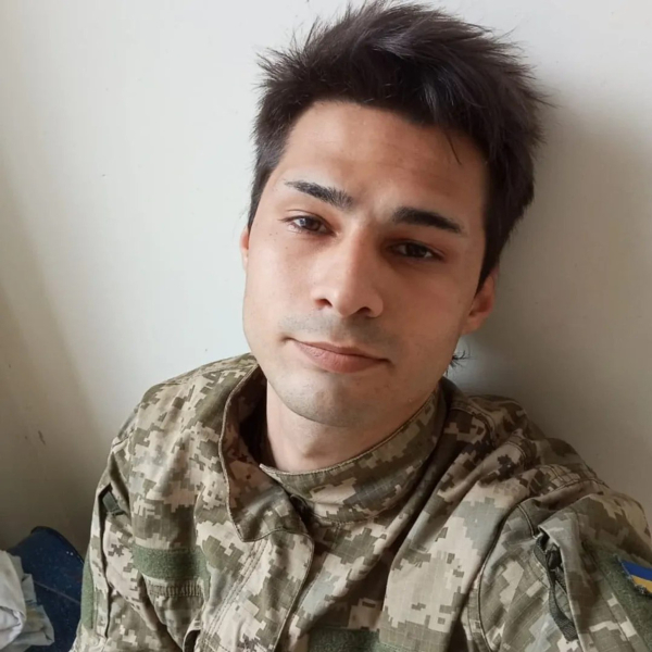 "Мобілізували достатньо жорстко": Микита Ломакін показався у формі та розповів, як опинився у ЗСУ