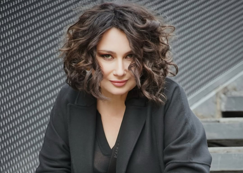 Мозгова розповіла, де живуть її старші доньки та чим вони займаються
