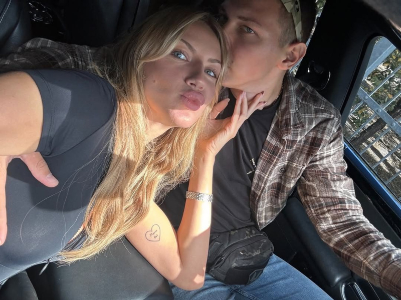 Наречений Нікітюк розповів (ні), як вони познайомилися, та показався з нею в ліжку