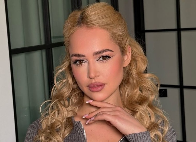 Переможниця &laquo;Холостяка-13&raquo; натякнула на нові стосунки після розриву з Тереном