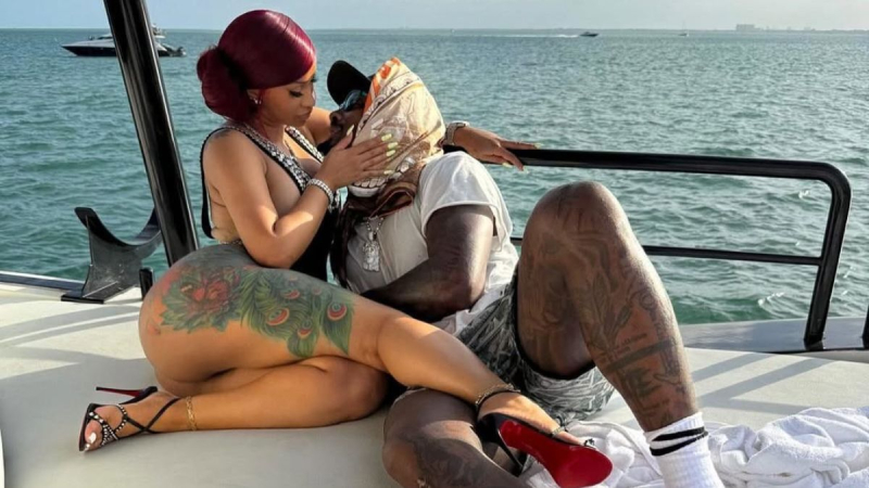 После разрыва с Offset: Cardi B намекнула на новый роман