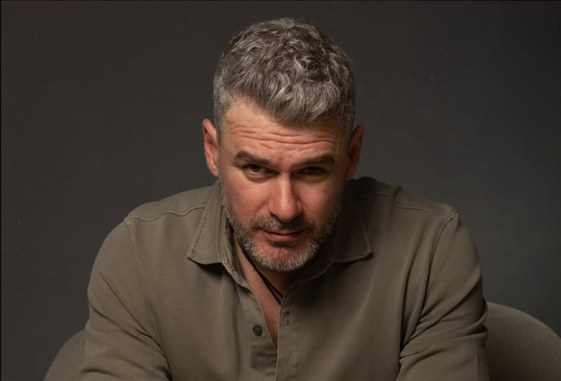 "Привіт, кохана": Мірзоян показав, чим зустрів Матвієнко після розлуки