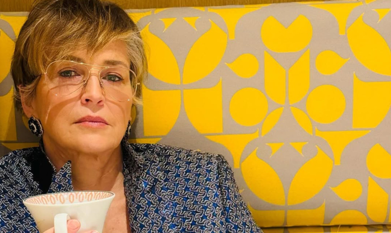 Шерон Стоун з нагоди свята показала домашнє фото з усіма синами