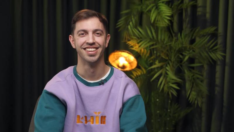 "Ушел с молдовского телевидения из-за политики". Иван Люленов о языке, юморе и музыке