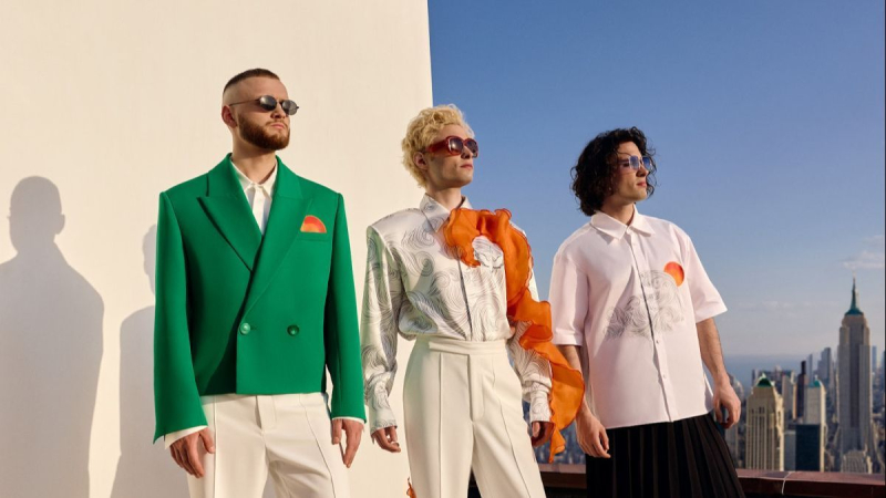 В образах от Эльвиры Гасановой: группа Ziferblat украсила обложку Elle